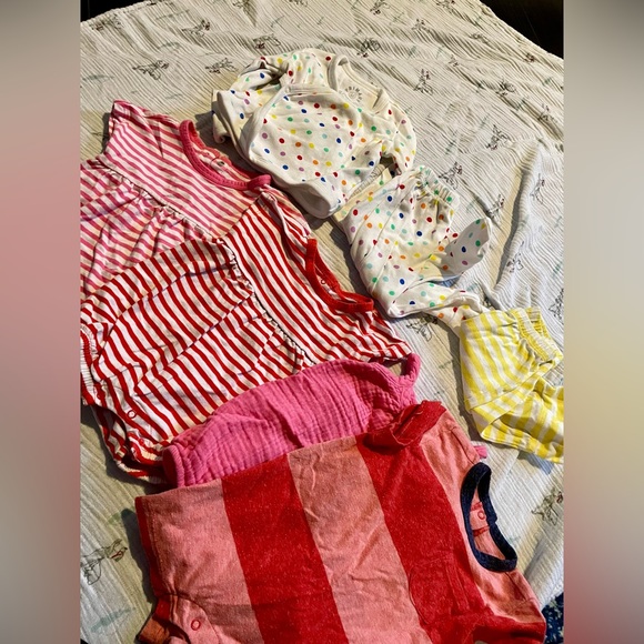 Primary 0-3 month bundle - Picture 2 of 2